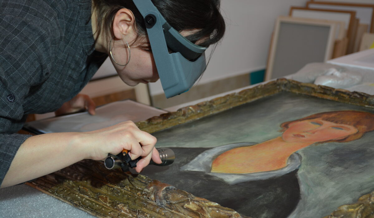atelier-gehrig et gauthier-anouk gehrig-alice gauthier-conservation-restauration-d'art-art-neuchâtel-lausanne-vaud-diplome HES-membre SCR-tableaux anciens-peinture-œuvres contemporaires-huile sur toile-sculpture-preservation patrimoine artistique-oeuvres-anciennes-contemporaines-sondage