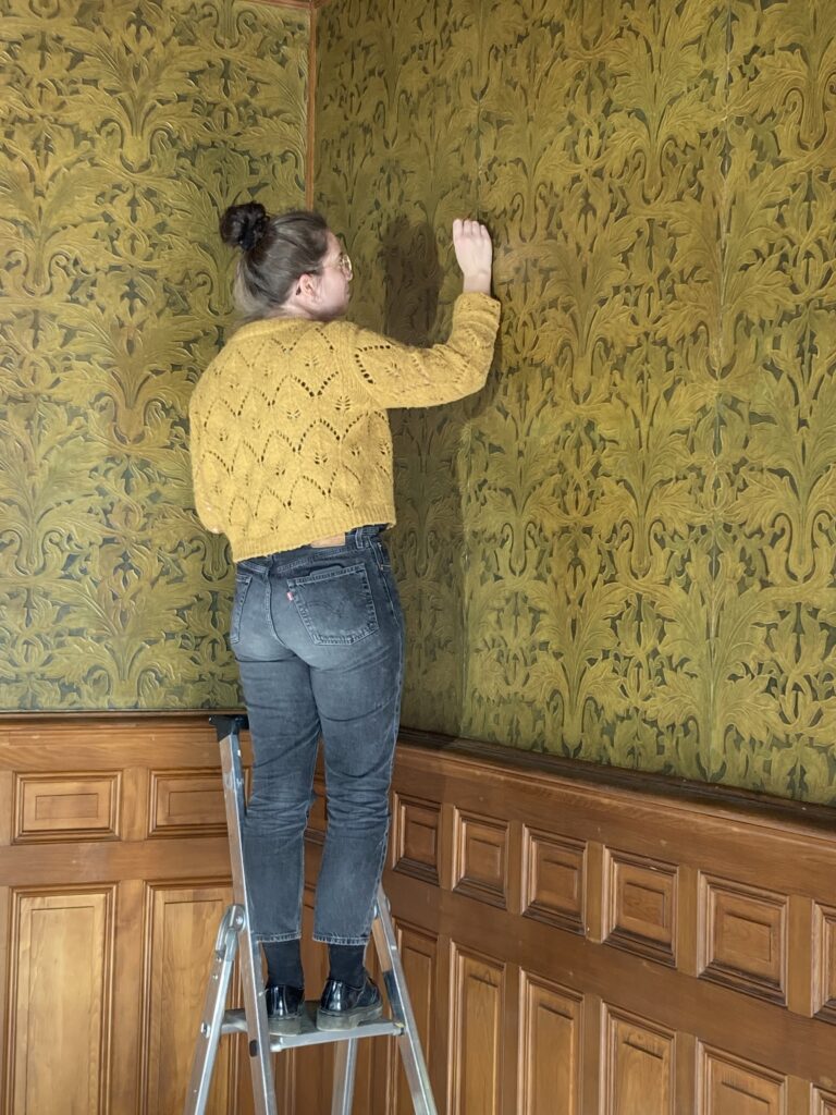 atelier-gehrig et gauthier-anouk gehrig-alice gauthier-conservation-restauration-d'art-art-neuchâtel-lausanne-vaud-diplome HES-membre SCR-tableaux anciens-peinture-œuvres contemporaires-huile sur toile-sculpture-preservation patrimoine artistique-oeuvres-anciennes-contemporaines-sondage