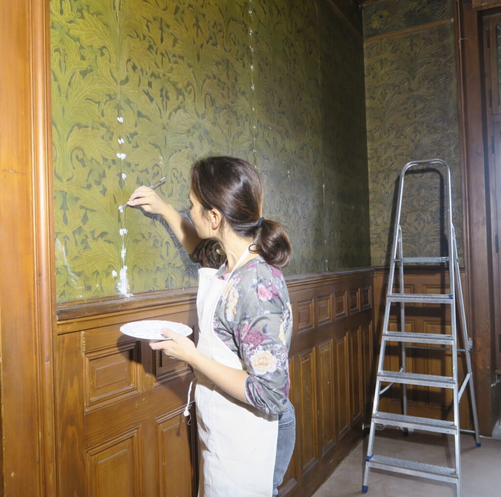 atelier-gehrig et gauthier-anouk gehrig-alice gauthier-conservation-restauration-d'art-art-neuchâtel-lausanne-vaud-diplome HES-membre SCR-tableaux anciens-peinture-œuvres contemporaires-huile sur toile-sculpture-preservation patrimoine artistique-oeuvres-anciennes-contemporaines-sondage